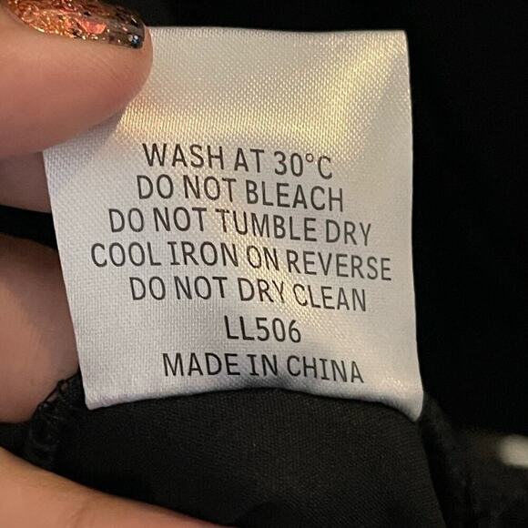 In The Style x Lorna Luxe volume sleeve mini smock dress NWT 24W - Picture 8 of 9